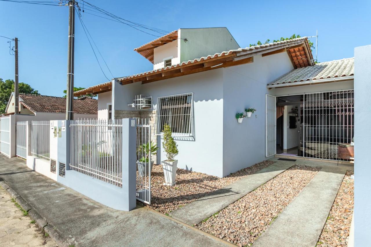 Linda Casa A 150M Da Praia E Prox Ao Beto Carrero 佩尼亚 外观 照片